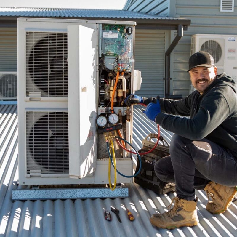 Kiểm tra tháo lắp điều hòa