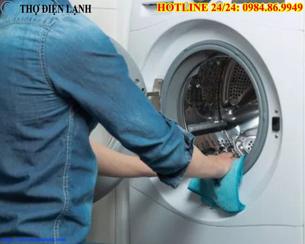 Lỗi thường gặp trên máy giặt AEG