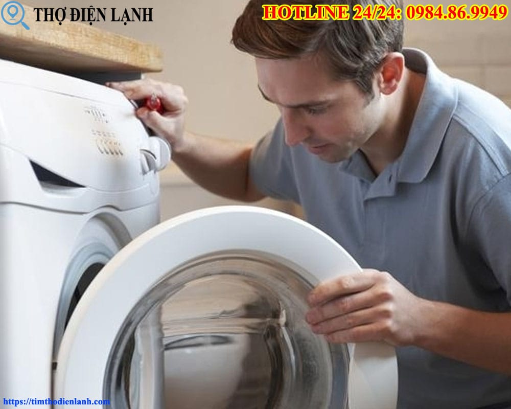 Máy giặt Bosch có mùi khét