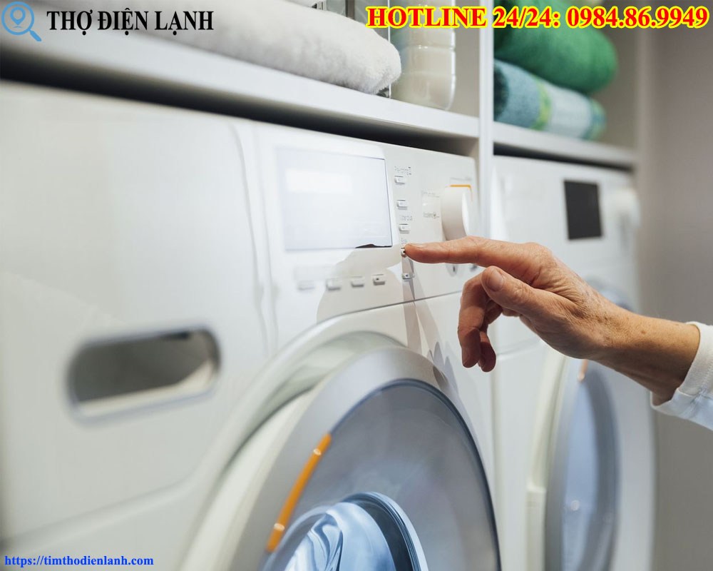 Máy giặt Casper bật nguồn nhưng không hoạt động