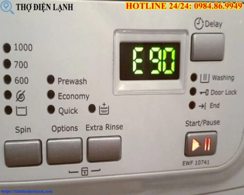 Máy giặt Electrolux báo lỗi liên tục