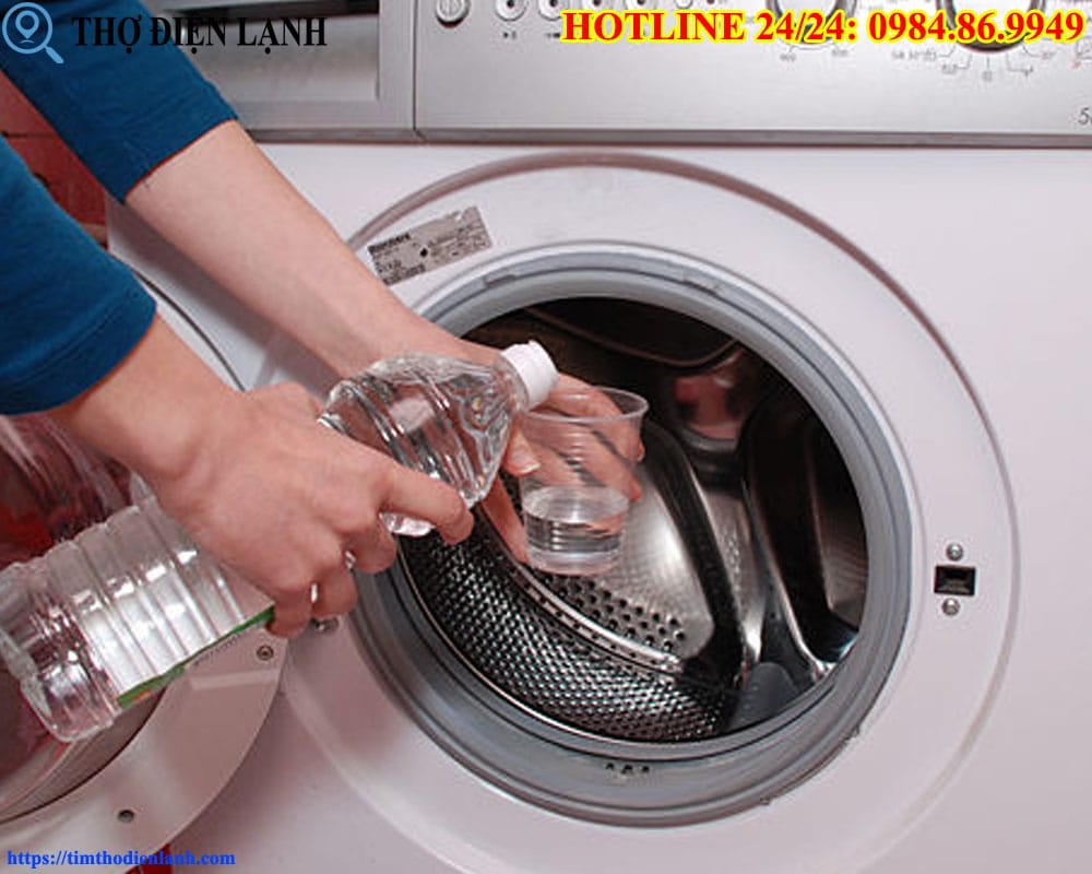 Máy giặt Indesit bật nguồn nhưng không hoạt động