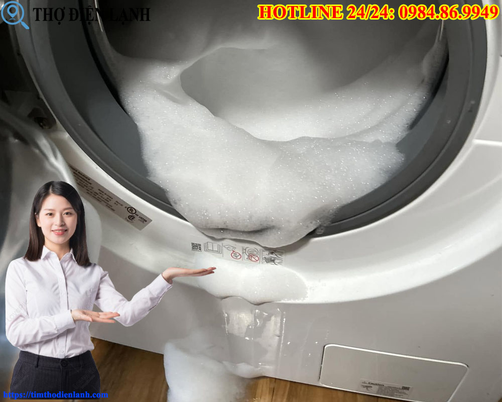 máy giặt Ariston bị tràn nước