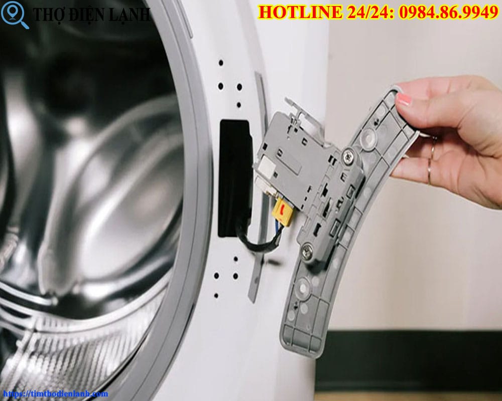 Các dấu hiệu máy giặt Ariston sắp hư