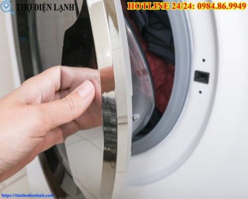 Cửa kính máy giặt Aqua bị vỡ