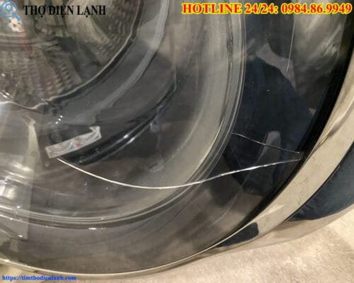 Cửa kính máy giặt Casper bị vỡ