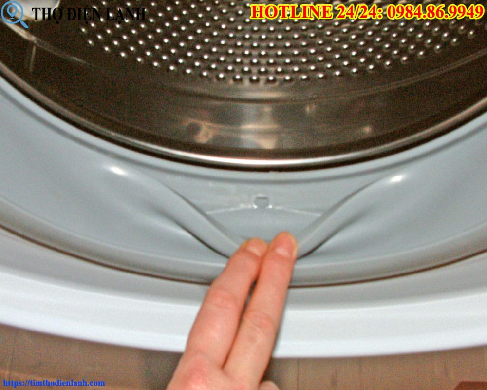 Gioăng máy giặt Whirlpool bị rỉ nước