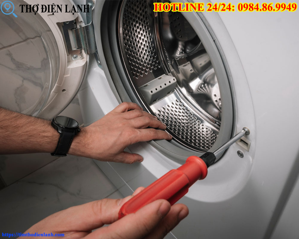 Khắc phục nhện lồng máy giặt Midea hư hỏng