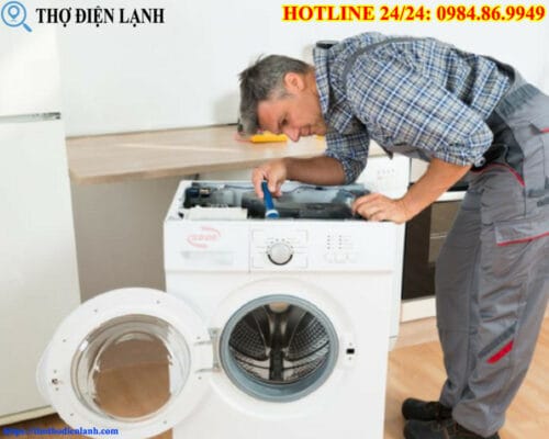 Lắp thanh treo máy giặt Bosch