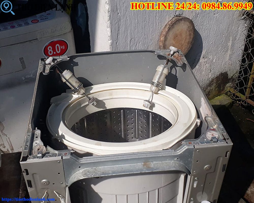 Lắp thanh treo máy giặt Samsung