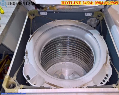 Lồng máy giặt Beko bị thủng