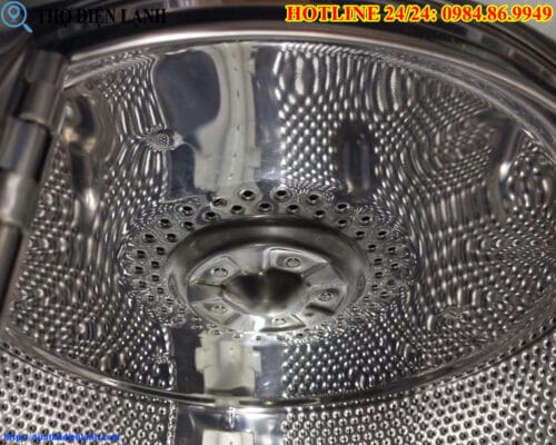 Lồng máy giặt Electrolux bị thủng