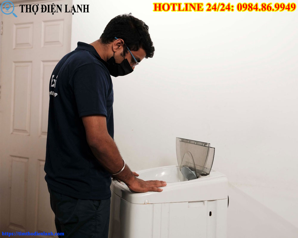 Lồng máy giặt Funiki bị thủng