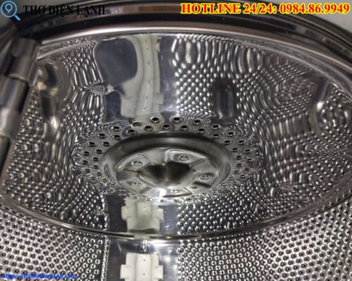 Lồng máy giặt Toshiba bị thủng