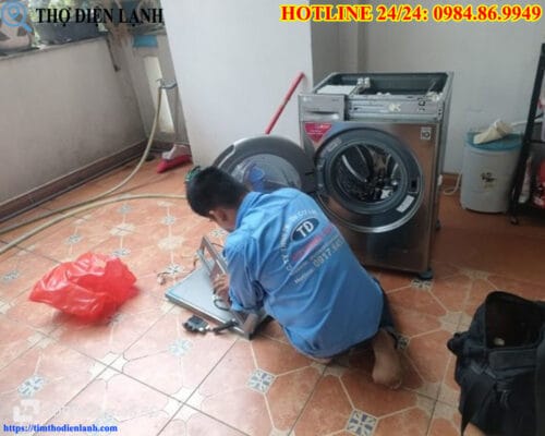 Máy giặt Candy vừa cấp nước vừa xả