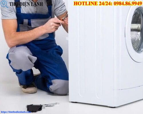 Máy giặt Casper vừa vắt vừa xả nước