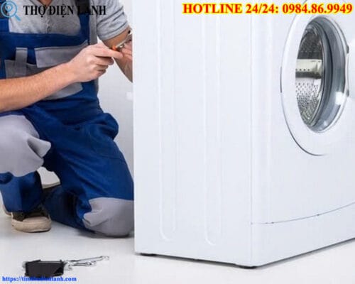 Máy giặt Gree lại rò nước ở chân