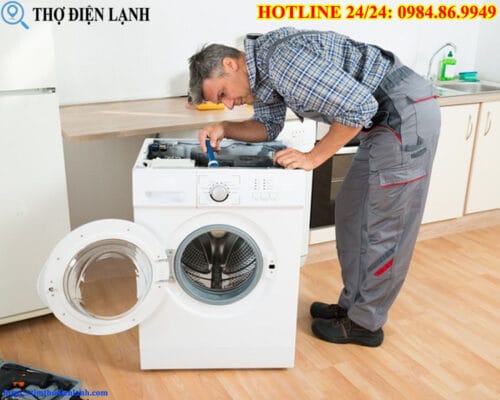 Máy giặt Haier vừa vắt vừa xả nước