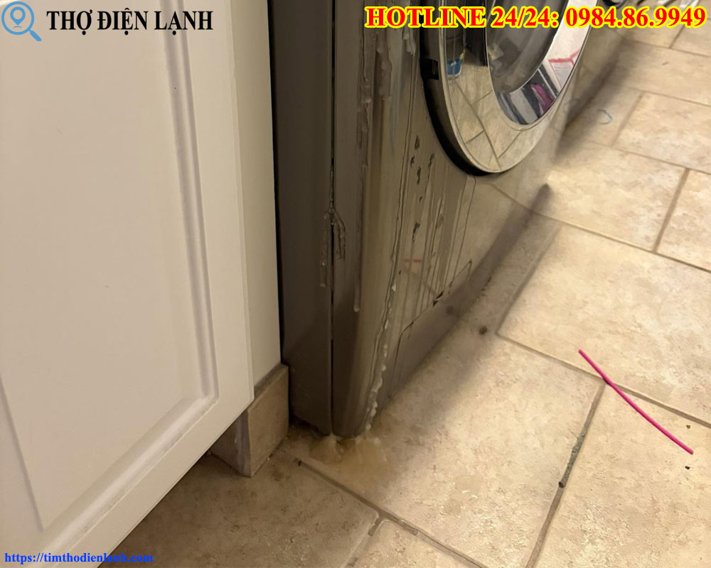 Máy giặt Sharp bị rò nước
