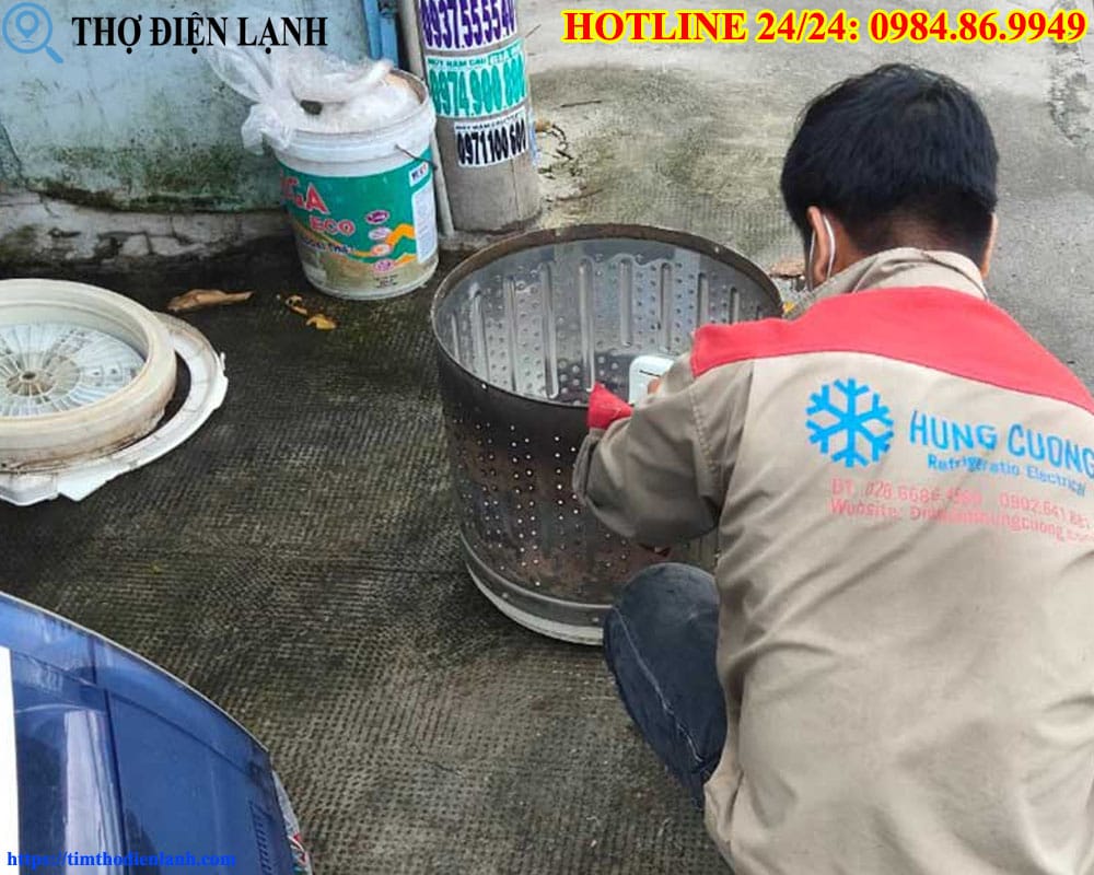 Máy giặt Toshiba bị rỉ sét