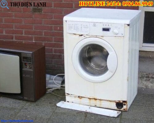 Máy giặt Toshiba bị rò nước