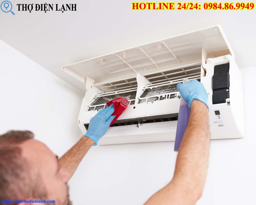 Sửa điều hòa panasonic bị đóng tuyết