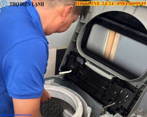 Sửa máy giặt Aqua bị ngập nước