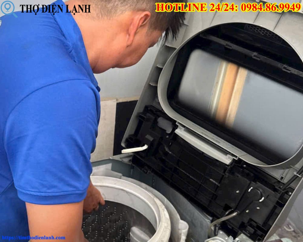 Sửa máy giặt Aqua bị ngập nước