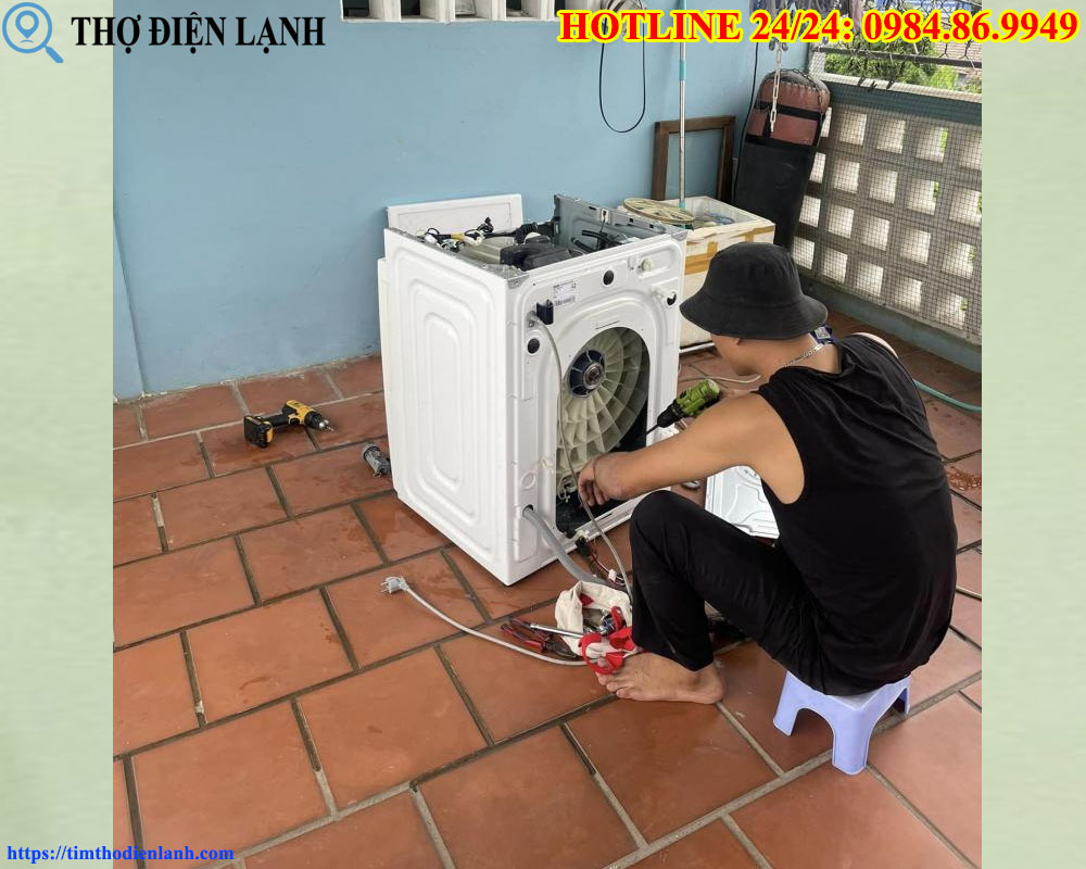 Sửa máy giặt Ariston bị liệt phím bấm