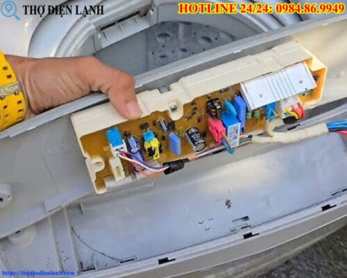 Sửa máy giặt Beko bị liệt phím