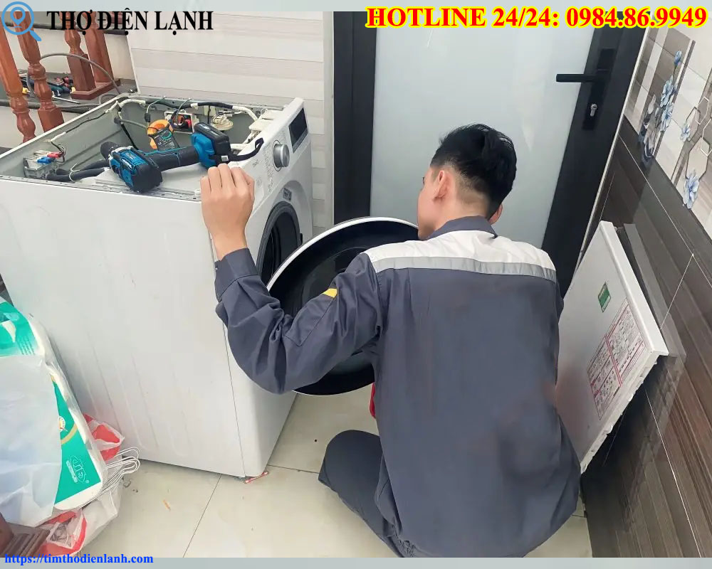 Sửa máy giặt Comfee’ bị chảy nước