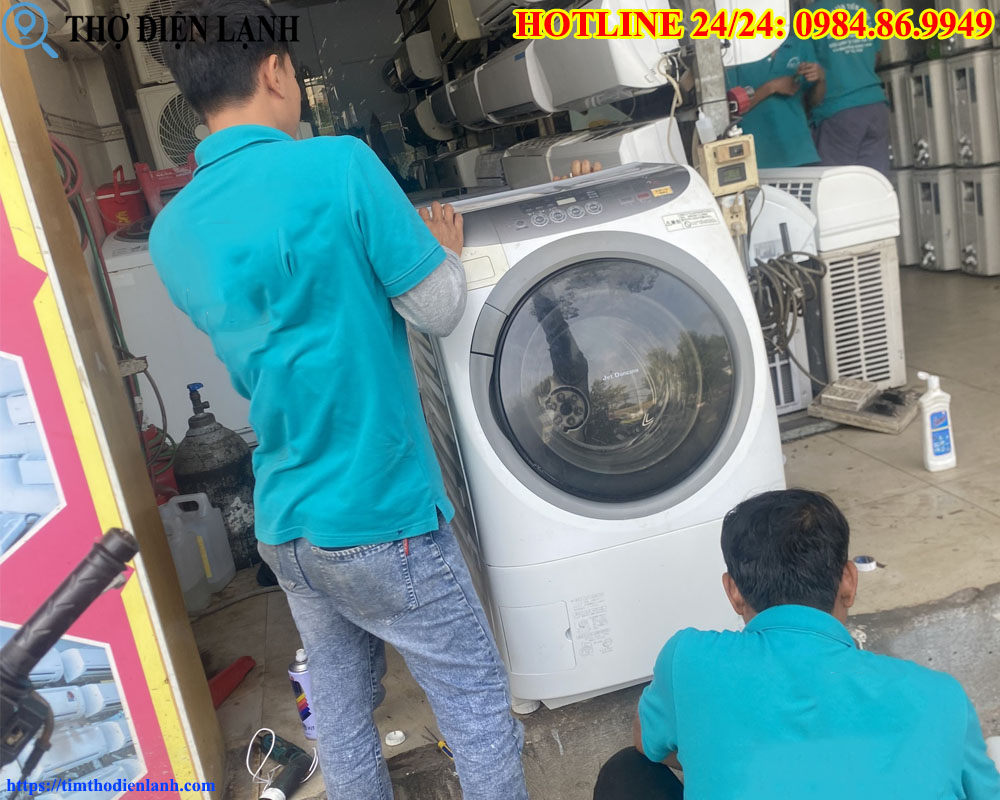 Sửa máy giặt Comfee’ bị liệt phím bấm