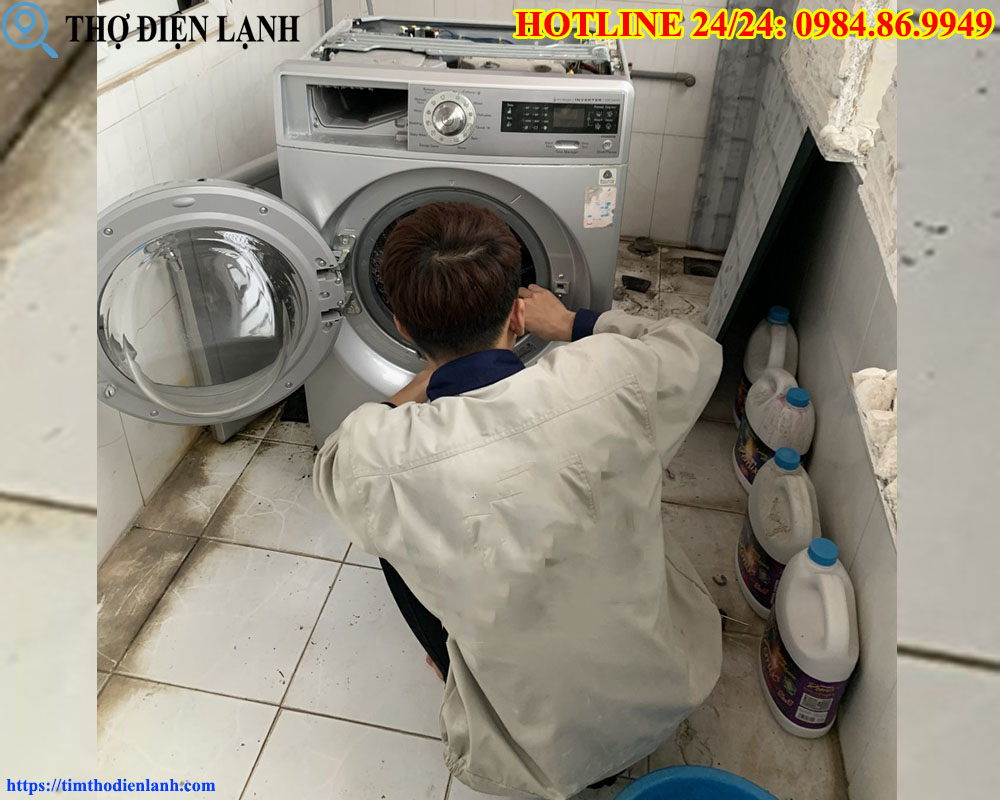 Sửa máy giặt Gree bị chảy nước