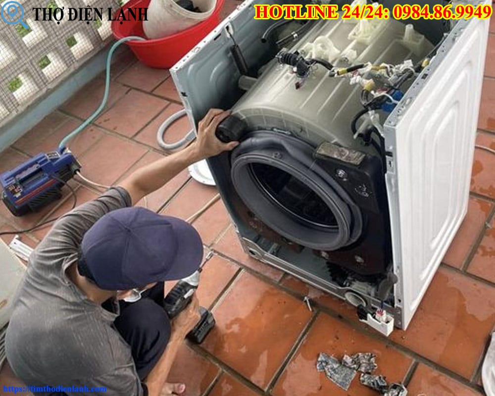 Sửa máy giặt Panasonic bị ngập nước
