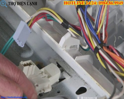 Sửa máy giặt Whirlpool bị liệt phím