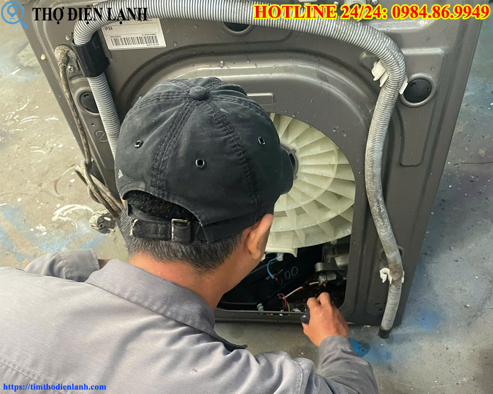 Sửa thay van cấp nước máy giặt Whirlpool