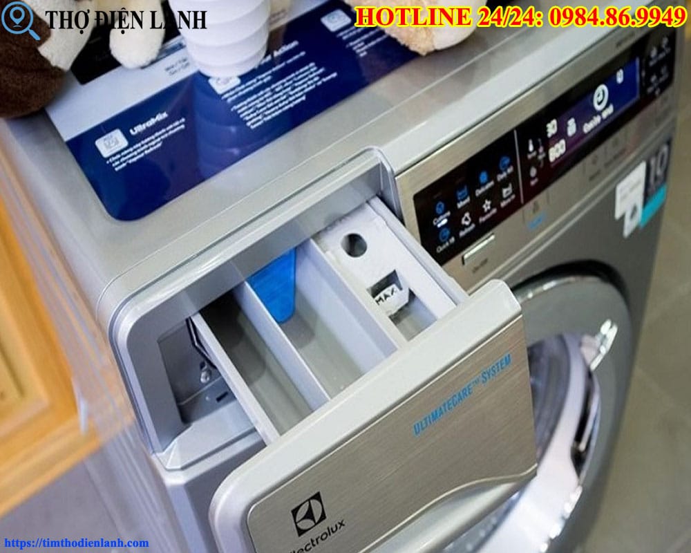 Tắt máy giặt Ariston mà nước vẫn chảy