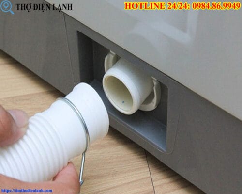 Tắt máy giặt Midea mà nước vẫn chảy