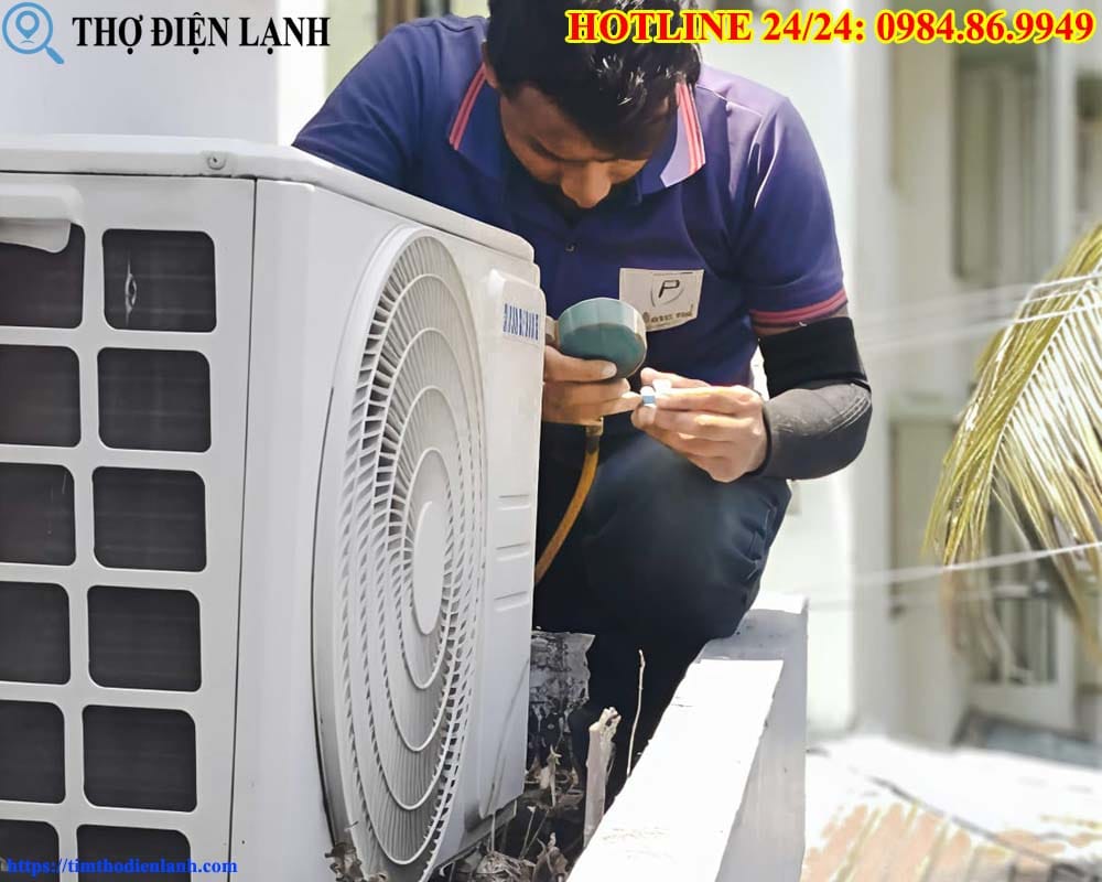 Thay Quạt dàn nóng FUJITSU