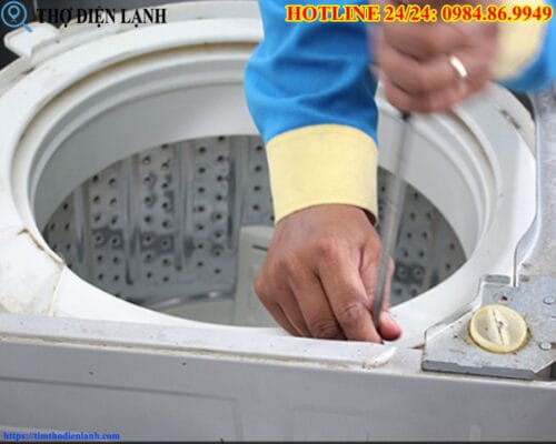 Thay lò xo máy giặt Nagakawa