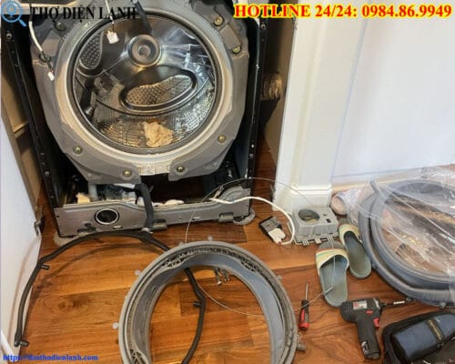 Thay phớt cửa máy giặt AEG