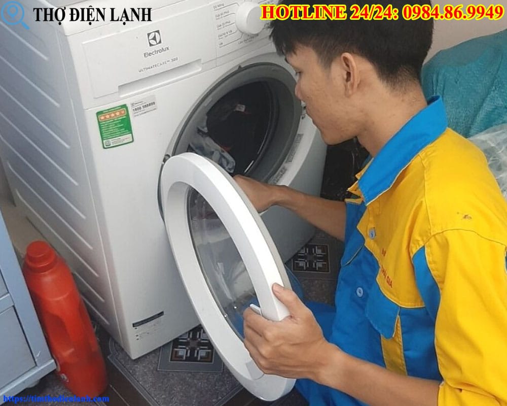 Thay phớt cửa máy giặt Gree