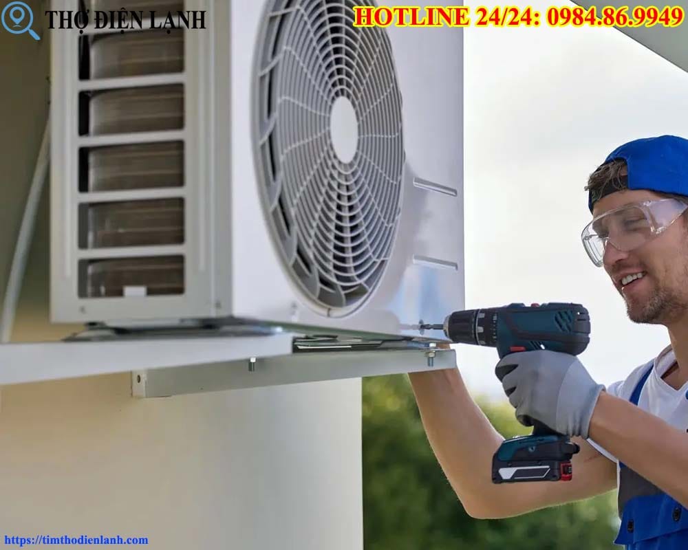 Thay quạt dàn lạnh panasonic