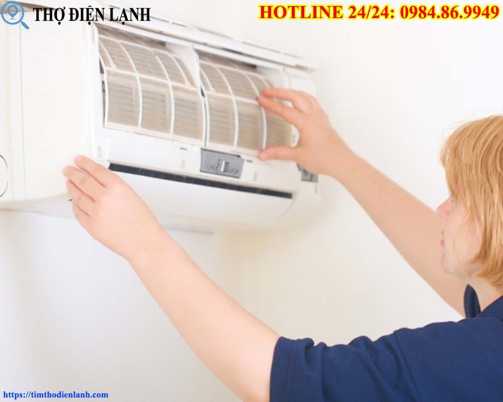 Vệ sinh điều hòa Electrolux