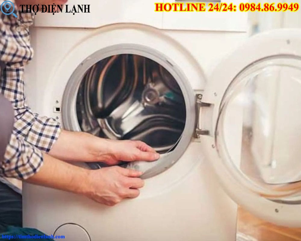 Vệ sinh máy giặt AEG