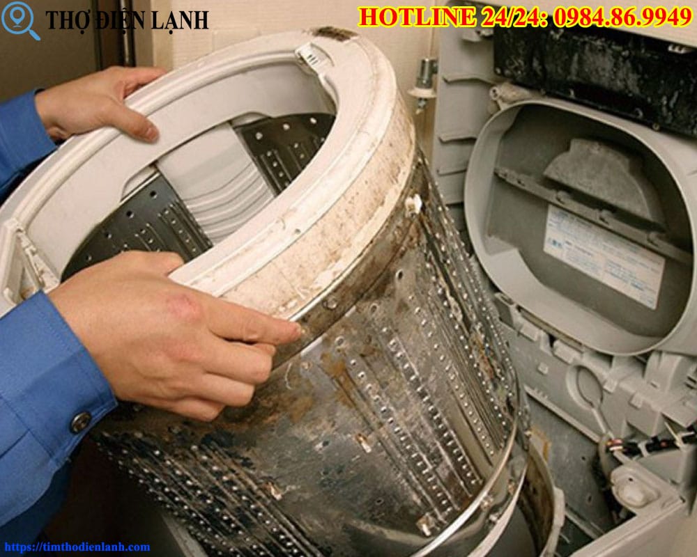 Vệ sinh máy giặt Sharp