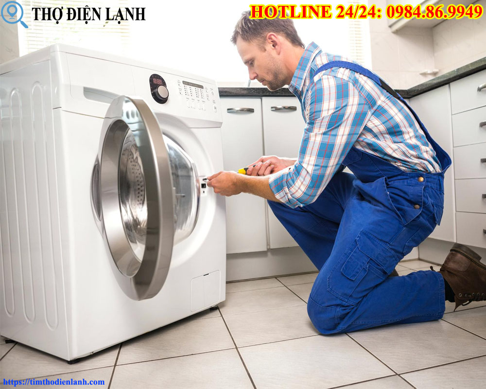 máy giặt Indesit vừa cấp nước vừa xả