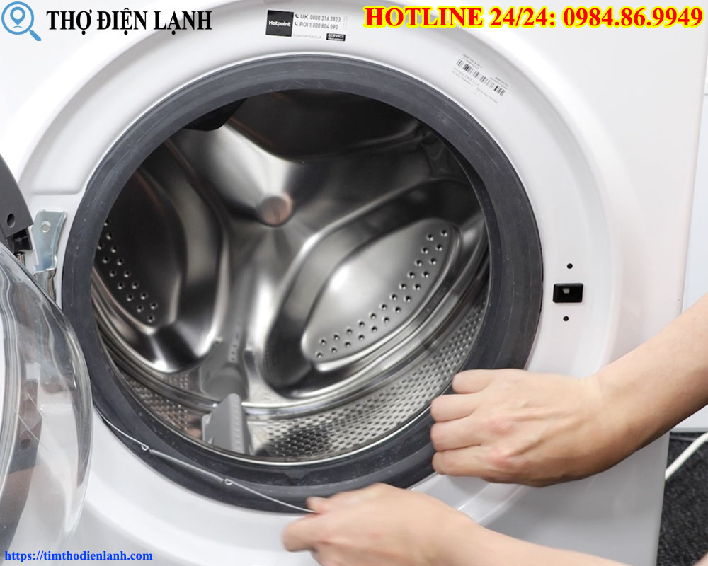 thay phớt cửa máy giặt Whirlpool