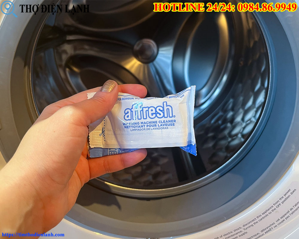 vệ sinh máy giặt Haier định kỳ