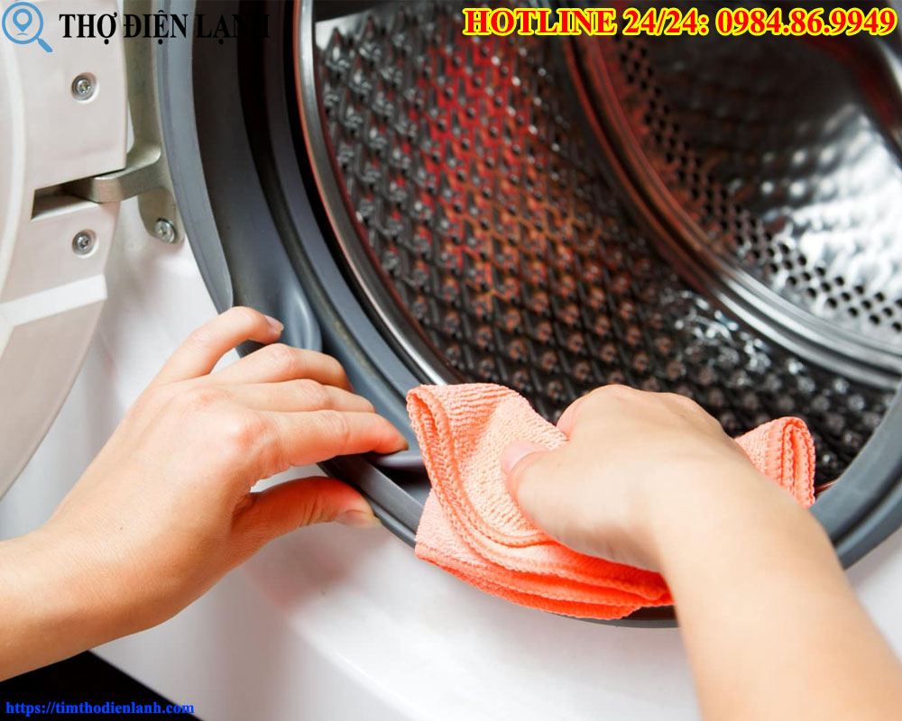 vệ sinh máy giặt Nagakawa định kỳ